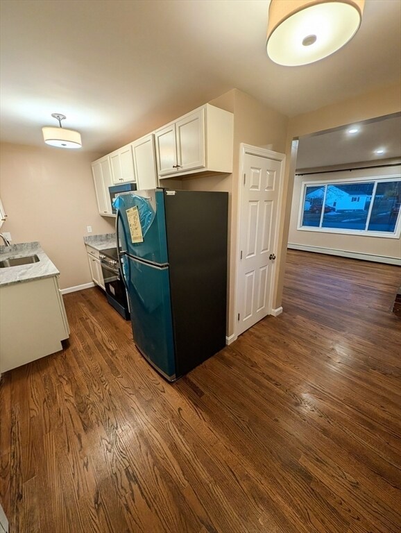 Building Photo - 17 Mayflower Cir