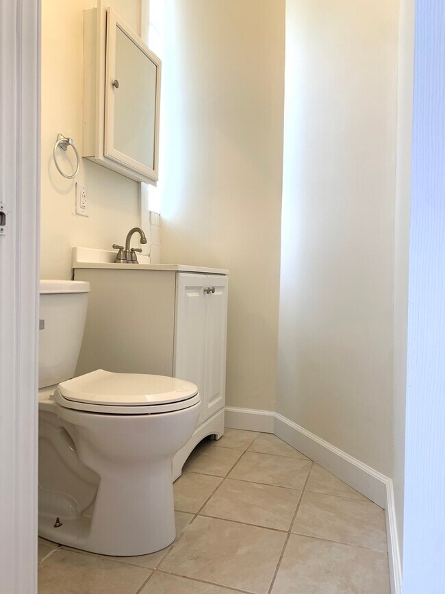 Foto del edificio - 4606 N Seeley Ave