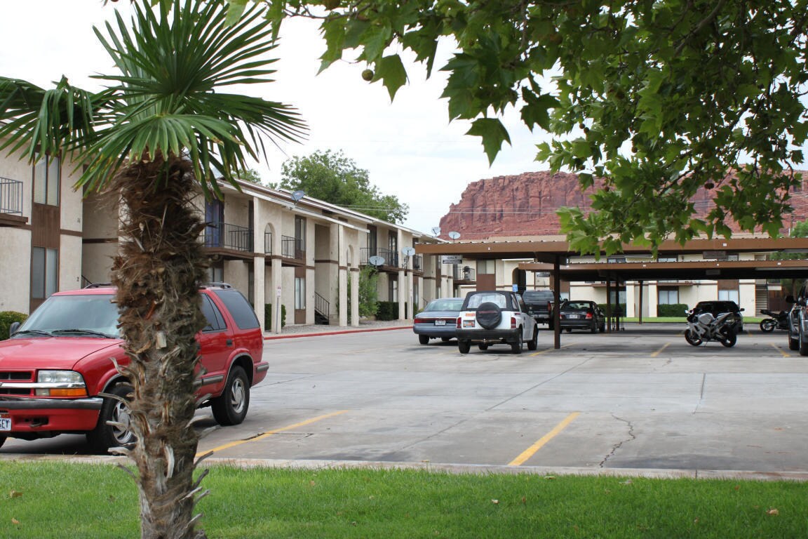 Foto principal - 2 Bedroom Sun Valley Town Home-Great Locat...