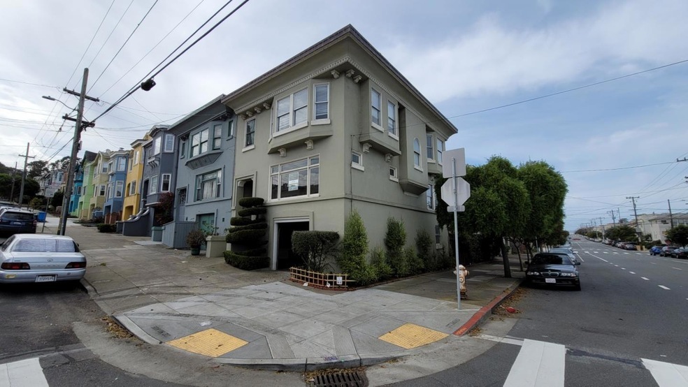Primary Photo - 701 22nd Ave