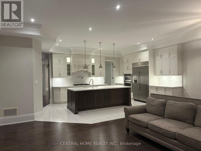 Photo du bâtiment - 161 Florence Ave