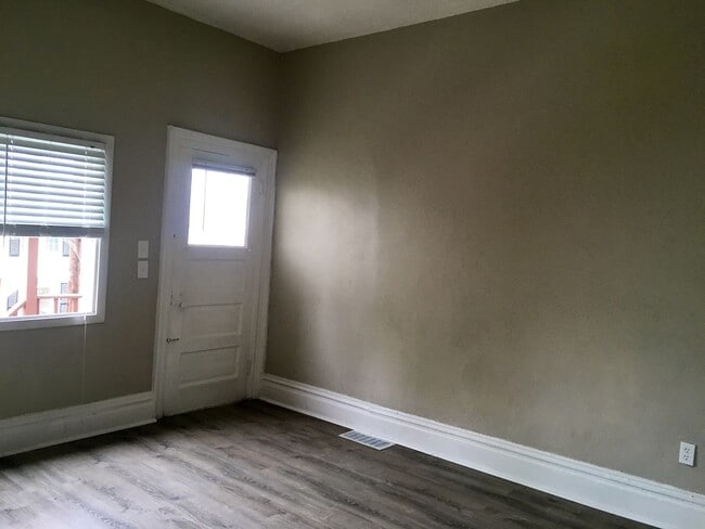 Photo - 108 Hallock St Apartment