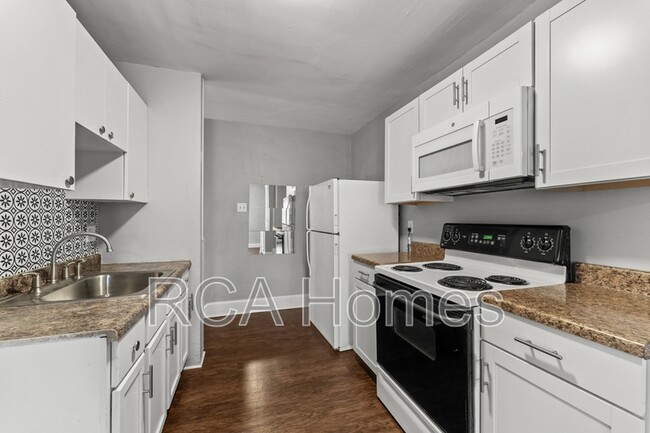 Building Photo - 528 E Raymond St