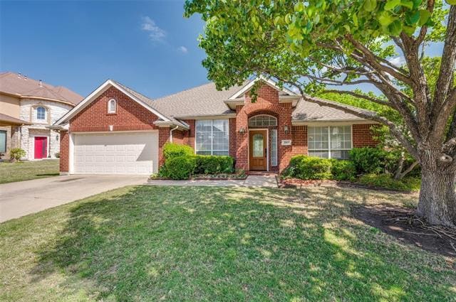 Primary Photo - 2513 Royal Troon Dr