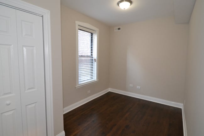 Building Photo - 2 bedroom in Chicago IL 60647