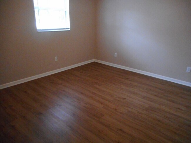 Foto del edificio - 661 NE 26th Ct