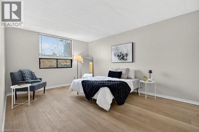 Building Photo - 99 Donn Ave