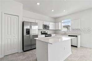 Building Photo - 323 Nine Iron Dr