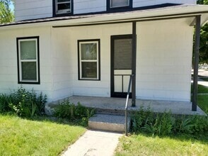 Building Photo - 502 S 34th St