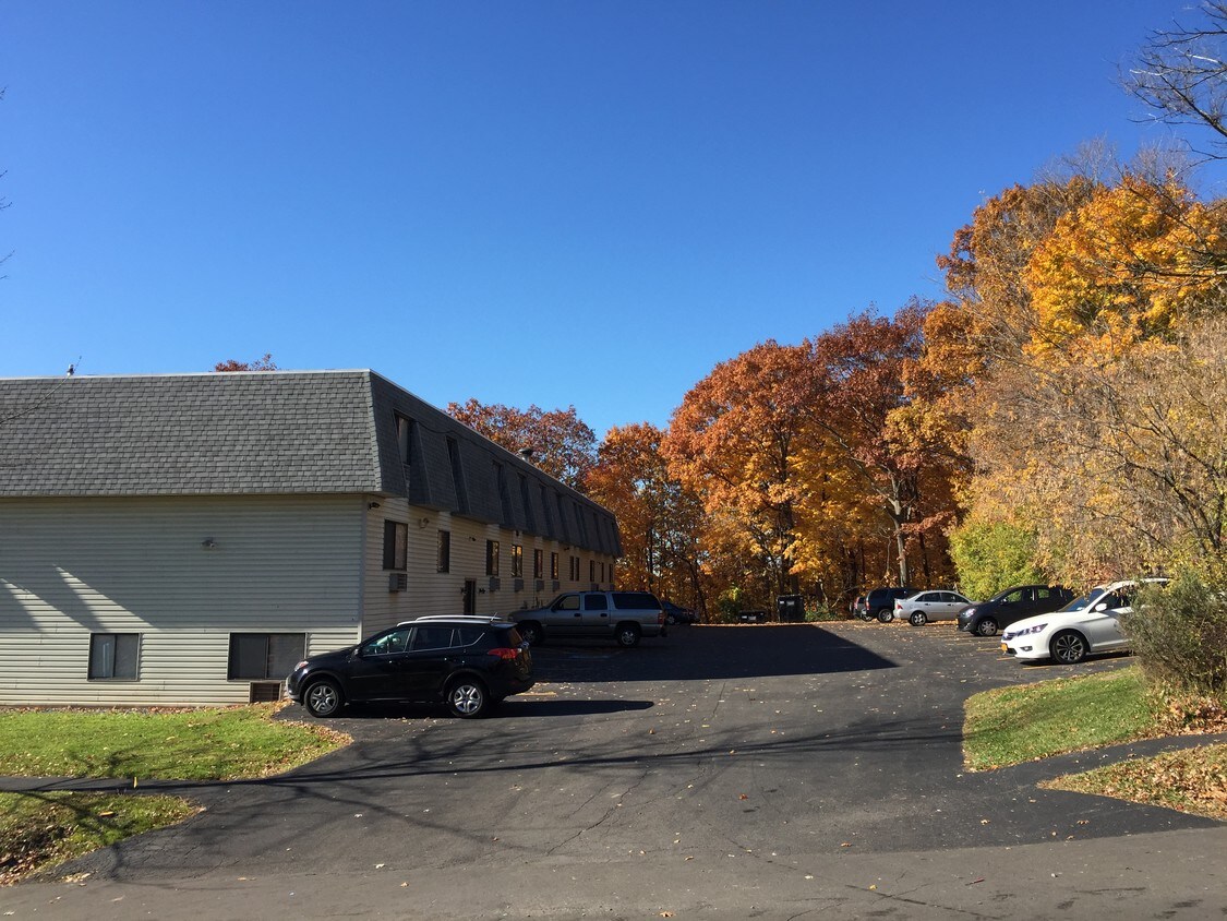 Carrington Heights Apts Apartments in Syracuse, NY