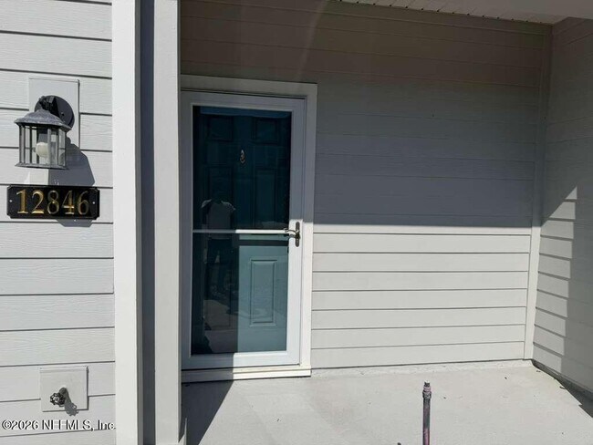 Foto del edificio - 12846 Josslyn Ln