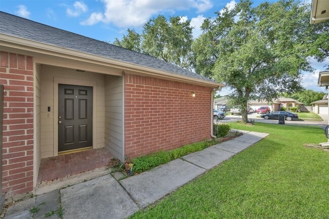 Building Photo - 18142 Westlock Ct
