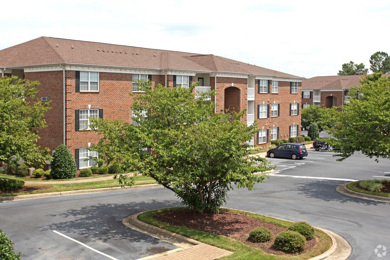 Greenhaven Trace Apartments in Greensboro, NC