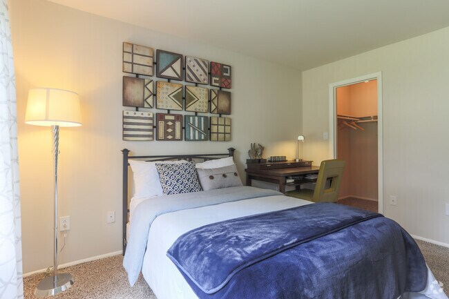 2BR,2BA,-934SF Bristle Bay - Runaway Bay Apartments