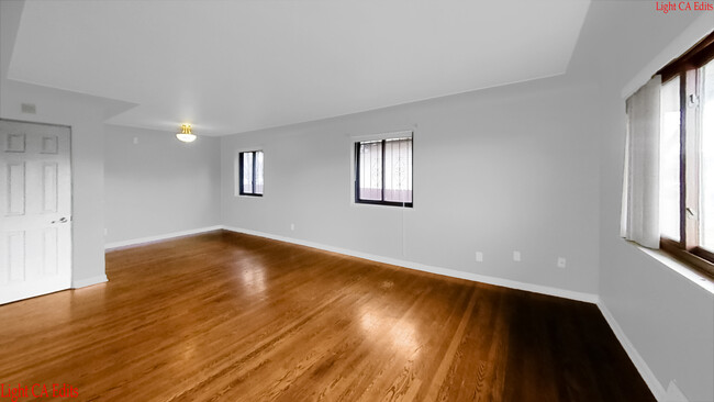 Building Photo - 3580 Hudson St