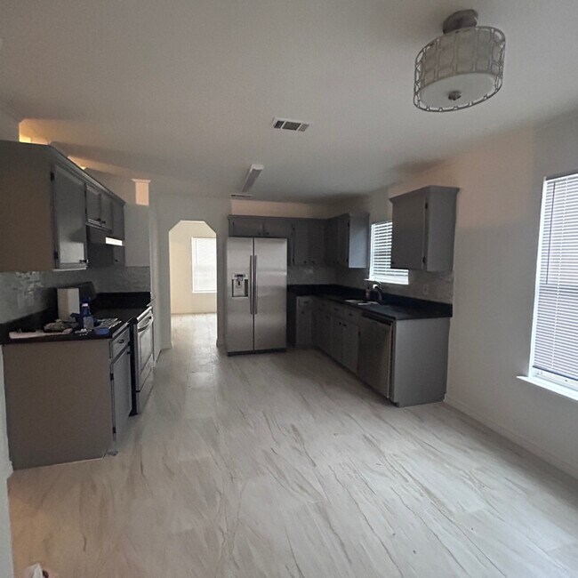 Foto del edificio - 4603 Dartmouth Dr