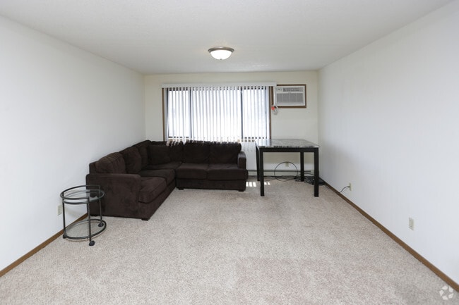 Interior Photo - Campus Center Apartments