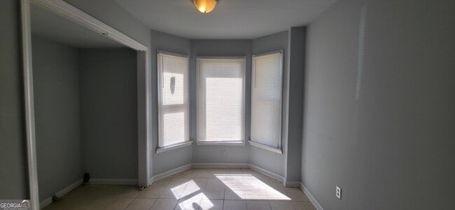 Building Photo - 1104 Booth Ct SW