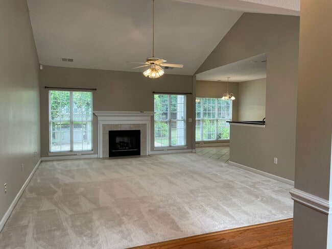 Building Photo - Three Bedroom Ranch Home With Deeded Boat ...