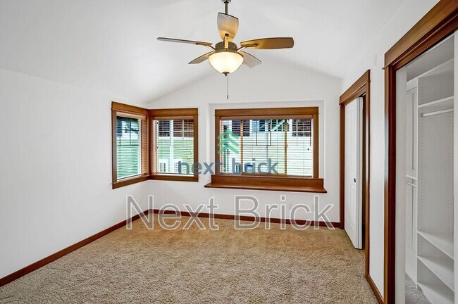 Foto del edificio - 813 NW 97th St