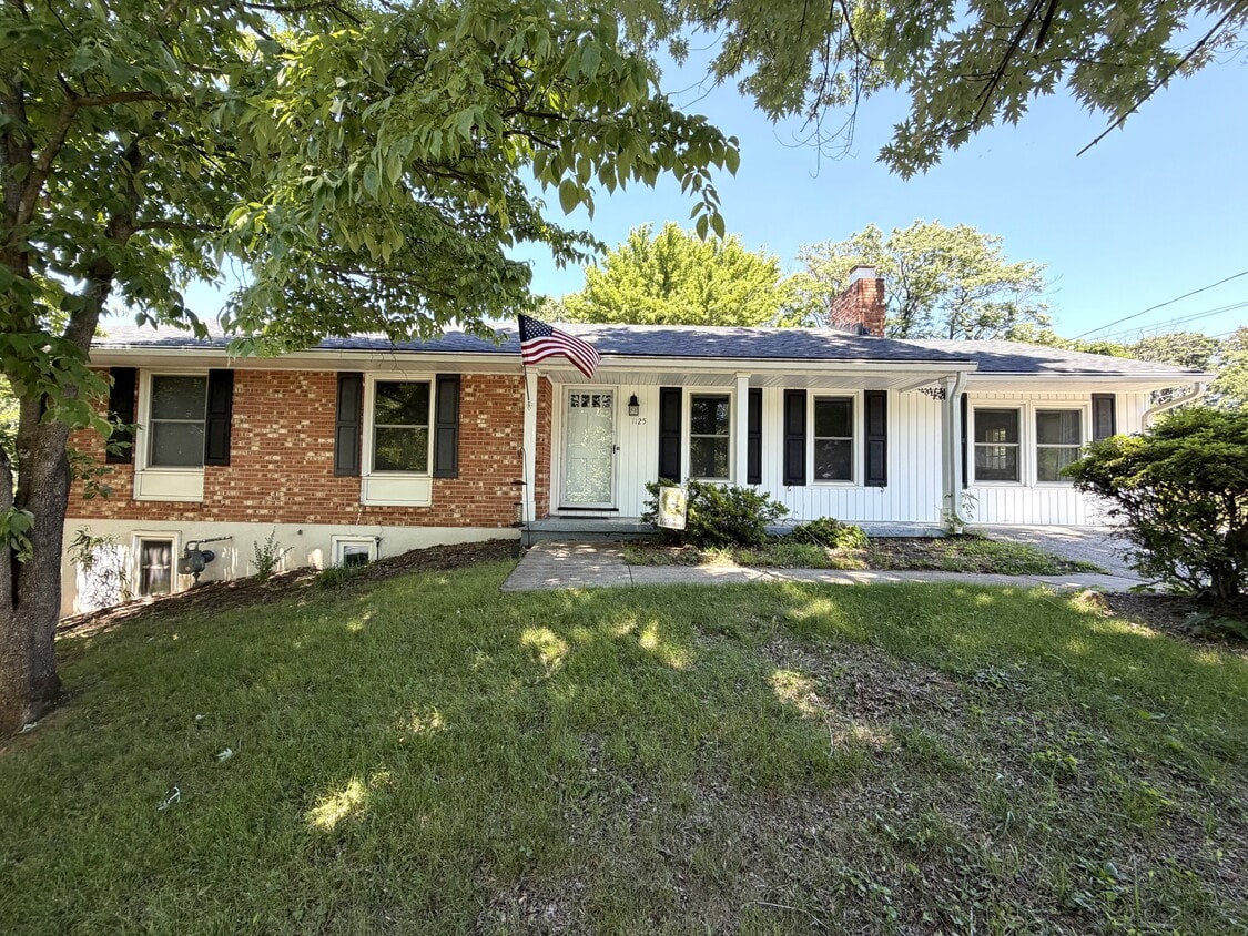 Photo - 1125 Sheffield Dr (Lynchburg, VA)