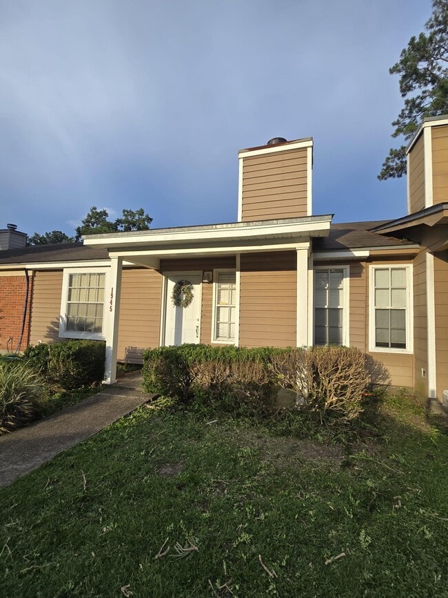 Building Photo - 1945 Baywind Ct