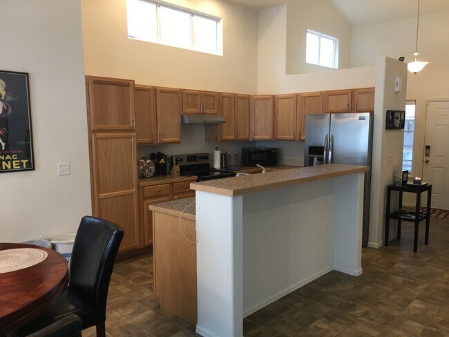 Building Photo - Must-see stunning home! Won't last long!