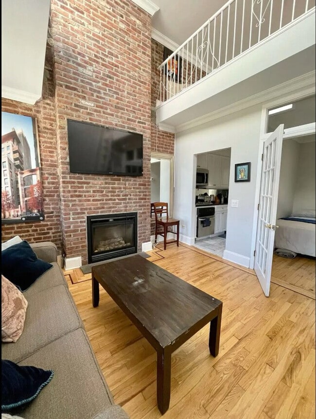 Foto del edificio - 692 10th Ave