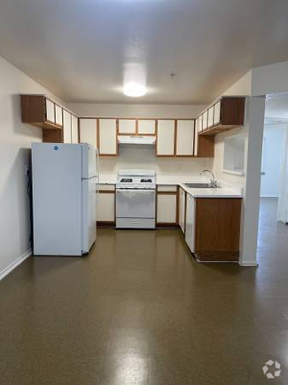 Building Photo - 522 W 127th St