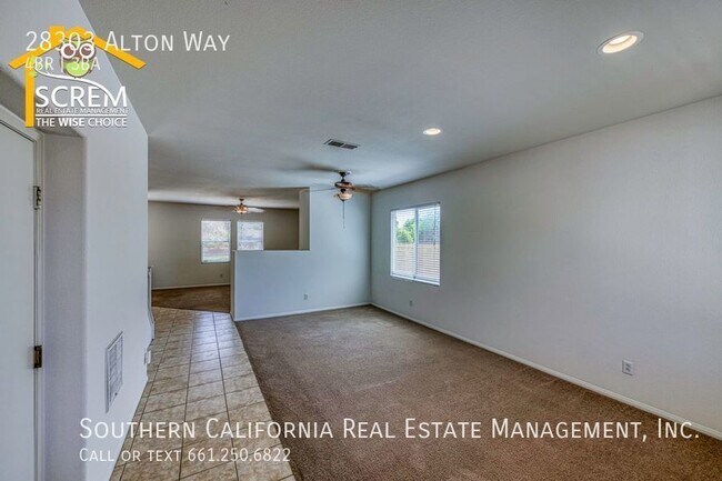 Foto del edificio - Spacious Castaic Home with 4 Bedrooms and ...