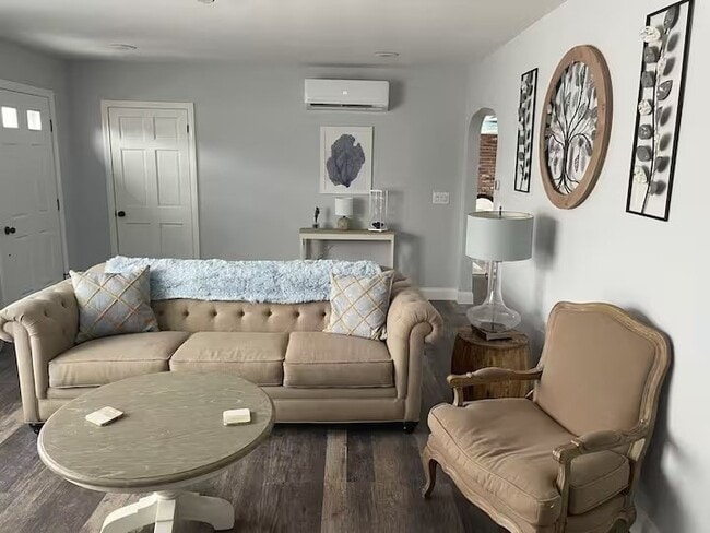 Foto del edificio - 297 Swansom Rd