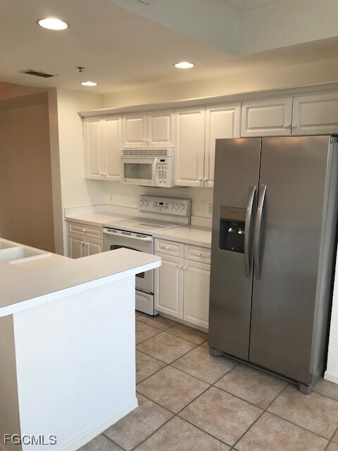 Building Photo - 8450 Kingbird Loop