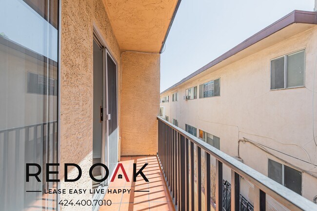 Foto del edificio - 4069 Oakwood Ave