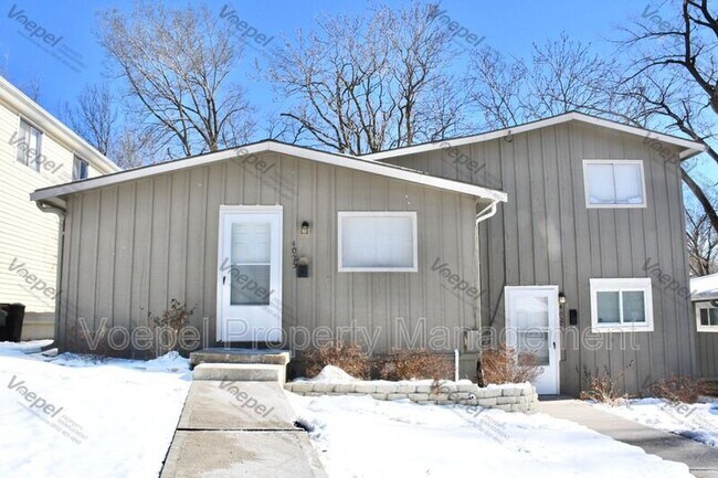 Building Photo - 4025 Springfield St