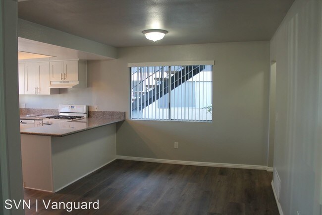 Building Photo - 141 N Fonda St