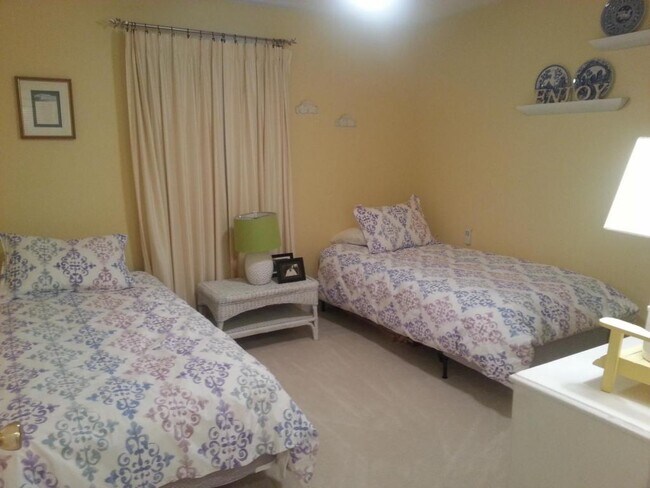 Foto del edificio - 620 Waterway Village Blvd 22E