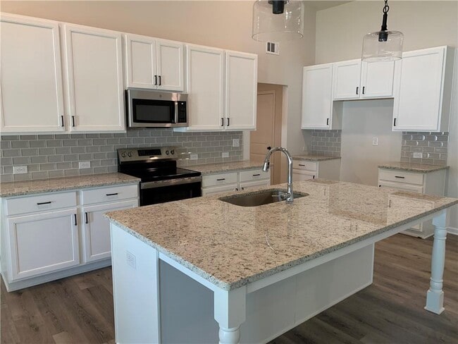 Foto del edificio - 755 Rodeo Dr