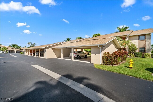 Foto del edificio - 15350 Moonraker Ct