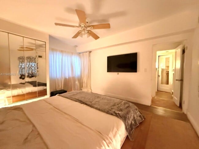 Foto del edificio - 1785 Calais Dr