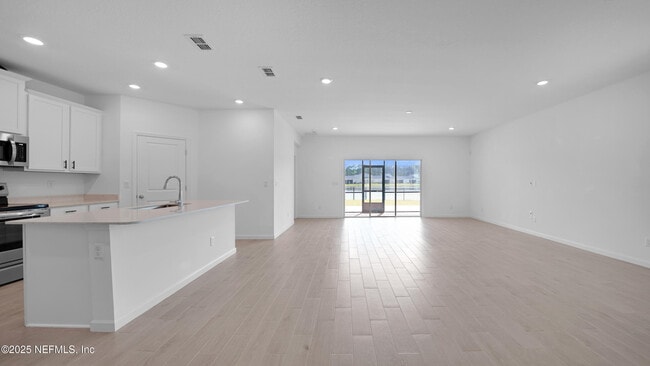 264 Lake Sinclair St Saint Augustine - 264 Lake Sinclair St Saint Augustine Fl Building Photo 