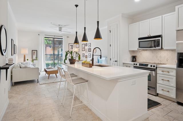 Building Photo - 8616 Turtle Creek Blvd