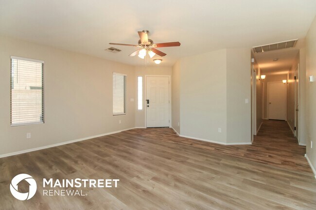 Foto del edificio - 1320 E Julie Ave