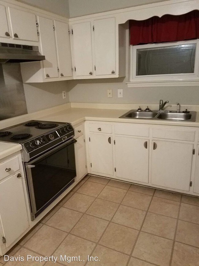 Foto del edificio - 3 br, 2 bath House - 3242 Trails End Lane