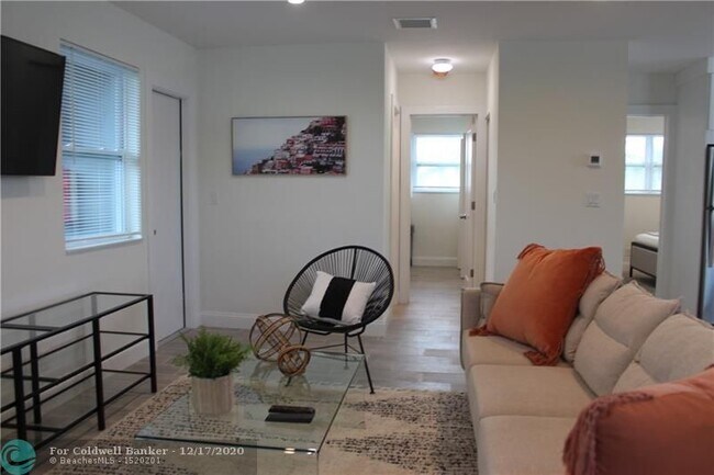 Building Photo - 4312 Sea Grape Dr