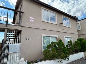 Building Photo - 1321 W Vogel Ave