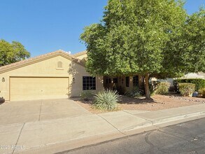 Building Photo - 2729 S Sorrelle