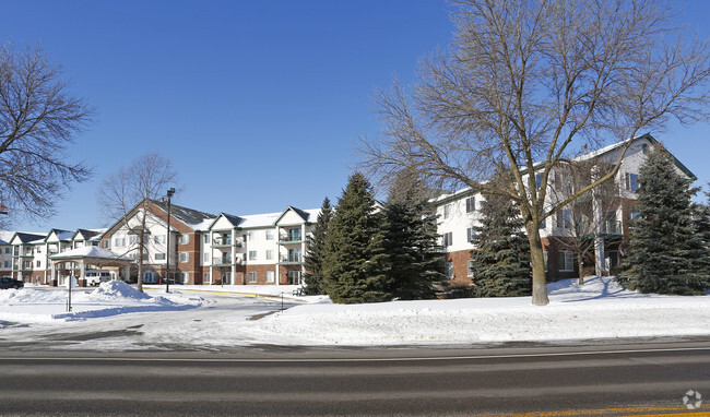 Foto del edificio - Summerhouse of Shoreview (Senior 55+)