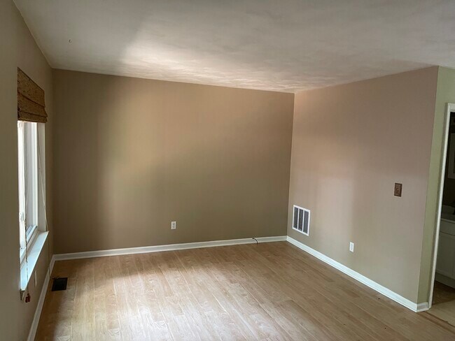 FAMILY ROOM - 2910 Tree Swallow Rd