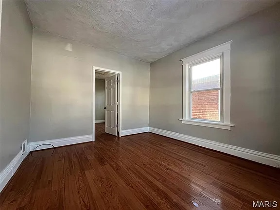 Foto del edificio - 6514 Julian Ave