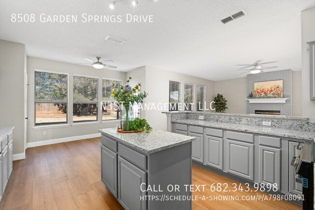 Foto del edificio - 8508 Garden Springs Dr